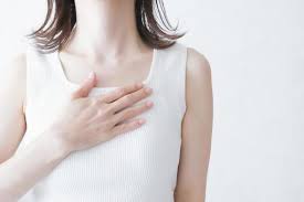 仕事に集中する人ほど姿勢が悪くなる？原因は「呼吸不足」にあり！今すぐできるリセット術