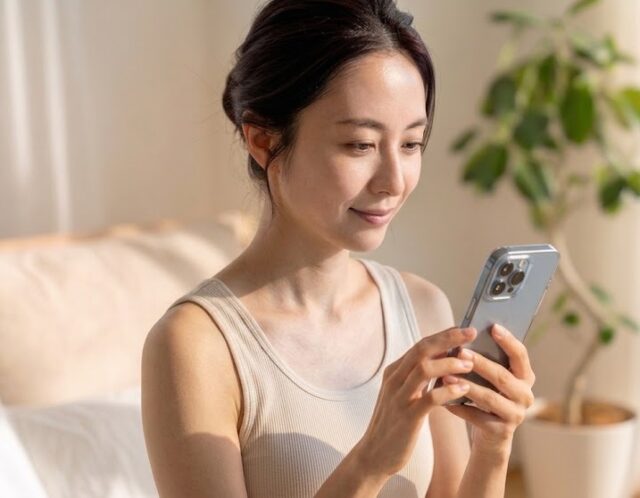 500万回再生のケアでも戻る理由。巻き肩改善のカギ「三叉神経」の電源を入れる方法